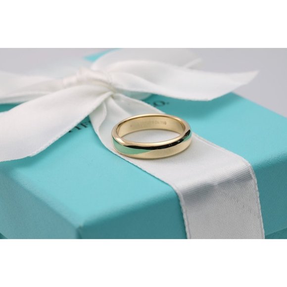 Tiffany & Co. 18k Yellow Gold 4.5mm Dome Wedding Band Size 7 Ring w/ Box - Picture 3 of 16